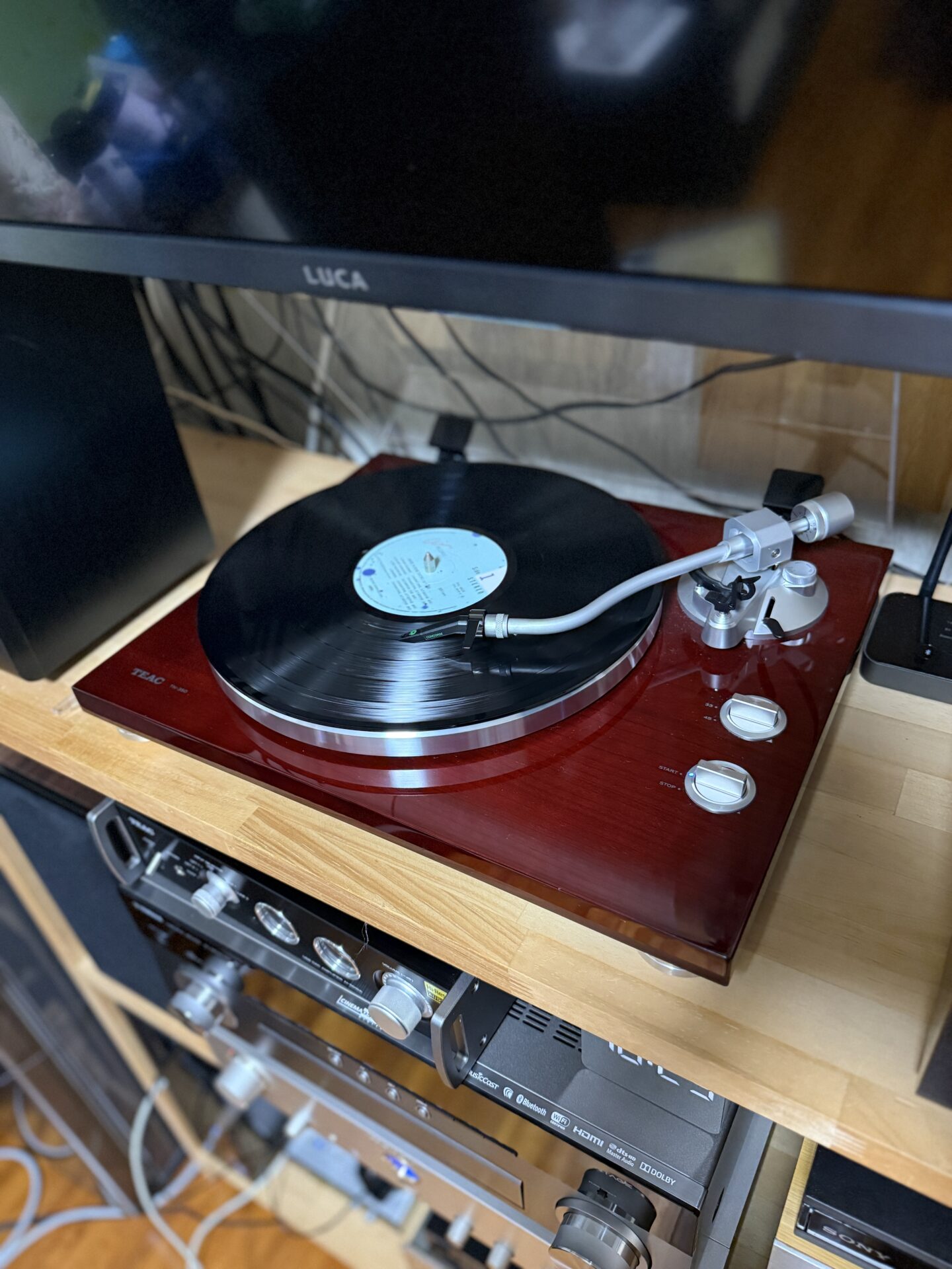 レコードプレーヤー